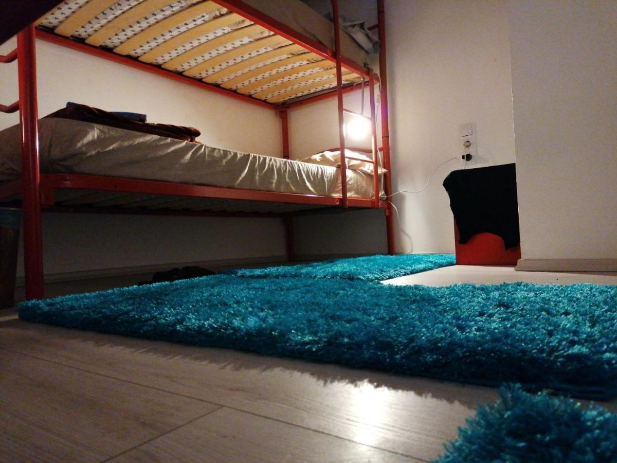 Lamis Hostel Budapest Exteriör bild