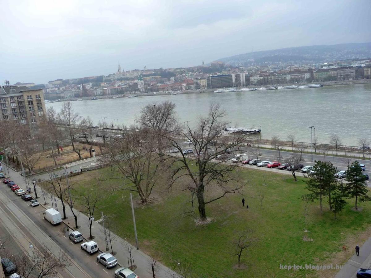 Lamis Hostel Budapest Exteriör bild