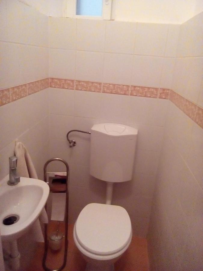 Lamis Hostel Budapest Exteriör bild