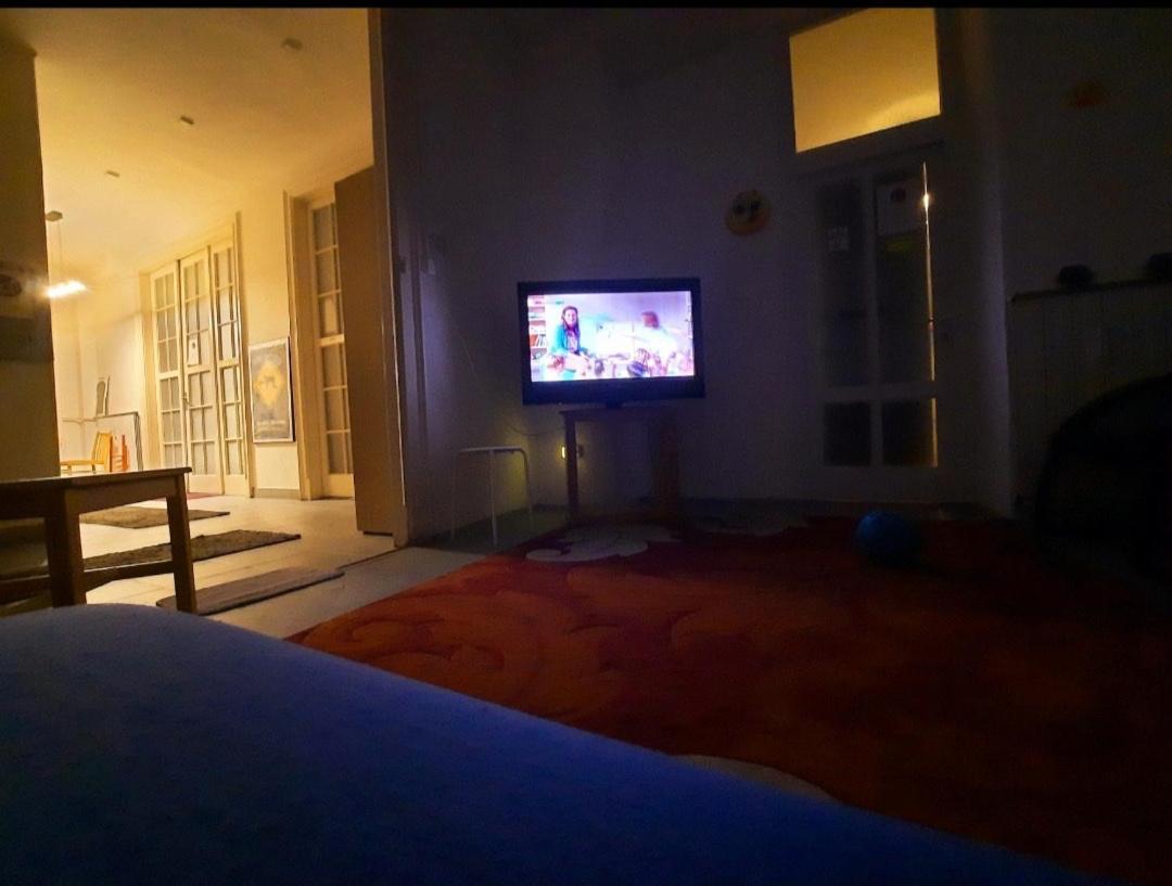 Lamis Hostel Budapest Exteriör bild
