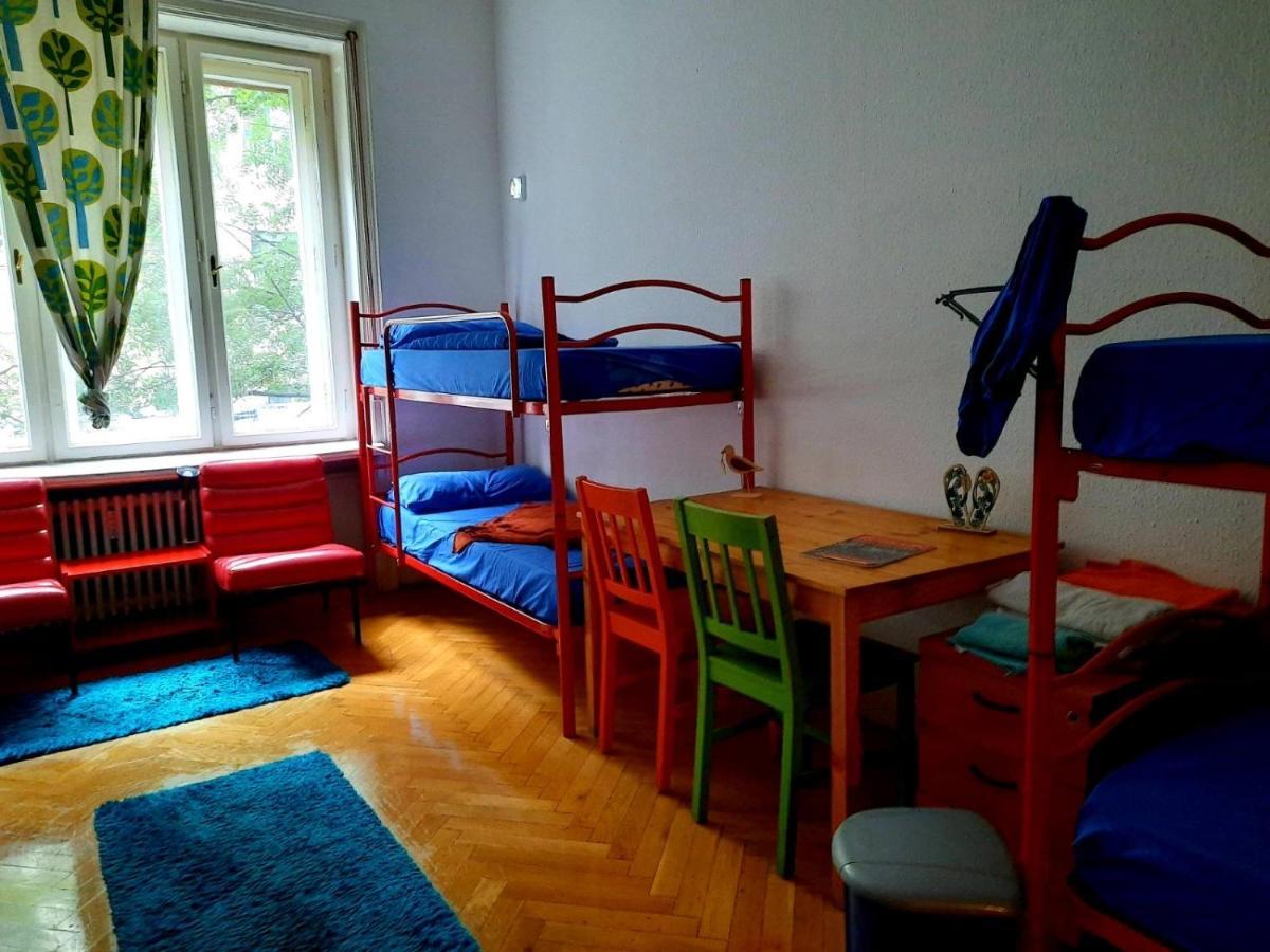 Lamis Hostel Budapest Exteriör bild