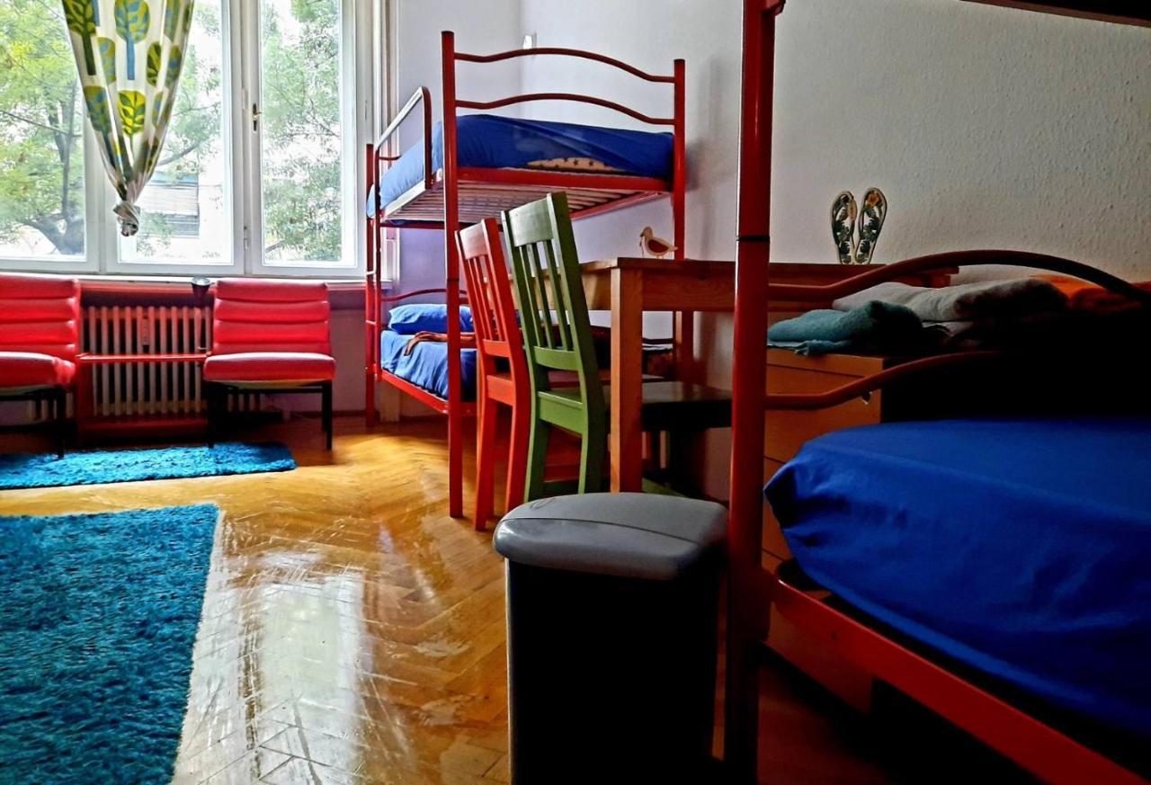 Lamis Hostel Budapest Exteriör bild